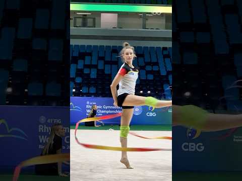 Reigning Olympic champ Darja Varfolomeev 🇩🇪 continues her journey after #Paris2024. #RhyWorlds2025