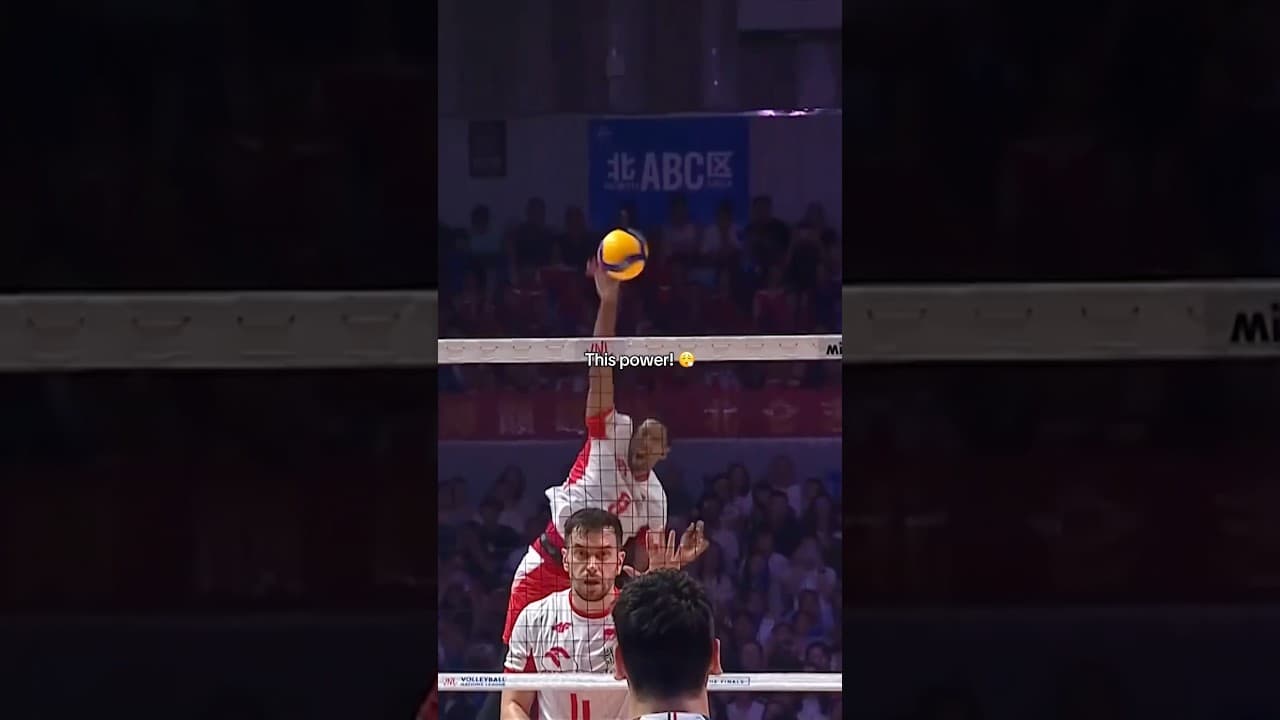 Run for cover when León is serving 🫣🇵🇱 #volleyball #vnl #poland #serve #rally