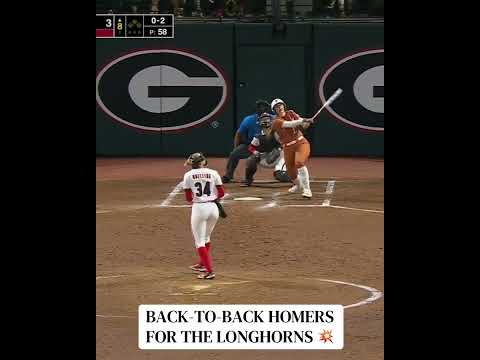 BACK-TO-BACK HOMERS 🤘