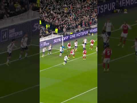 DECLAN RICE SPRINTS & WINS THE BALL!