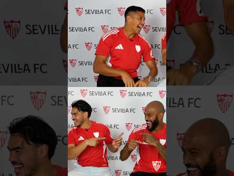 👈🏼 ¿Quién es…? 👉🏼 Con ➡️ Suazo, Alexis y Marcao 😂 #sevillafc #futbol #wearesevilla
