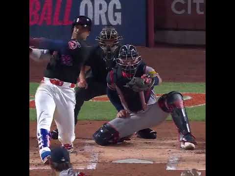 Nothing beats the sound of a baseball being crushed 😮‍💨