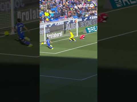 😈 Milla está juguetón #GetafeVillarreal #LaLigaHighlights