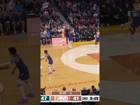 Make em swerve bend tha corner woahhhhhhhh woahhhh. #Cavs #NBA #basketball #Gelo #lonzoball