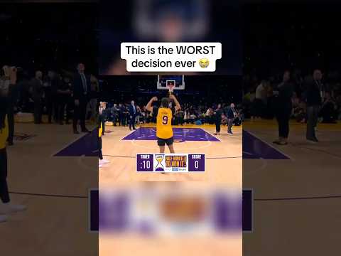 What was bro THINKING??? 😭🤦‍♂️ (via Lakers/TT)