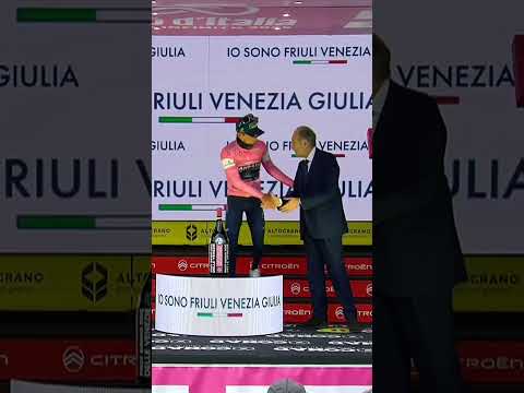 Second on the stage, but first overall 💕 Afonso Eulalio is the new Maglia Rosa after Stage 5.
