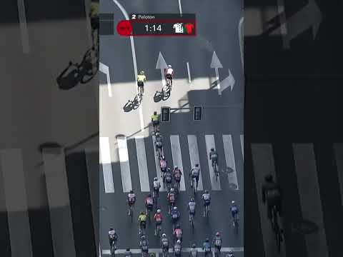 A gift for Jonas Vingegaard 😱🎁 Visma Lease-a-Bike catch UAE Team Emirates napping!