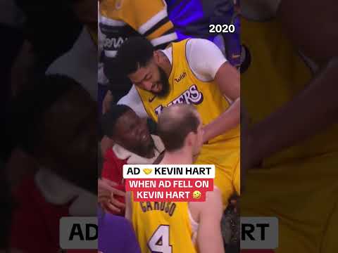 When Kevin Hart caught AD from falling into the stands 🤣