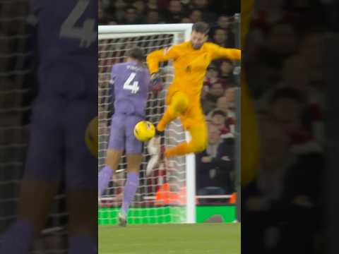 LIVERPOOL ERROR & MARTINELLI SCORES!