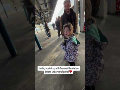 Bruno Fernandes’ reaction 🥹❤️ (via imogenmufc/TT)