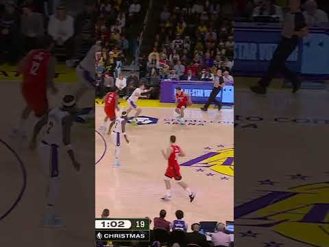 KD & Reed shooting from the North Pole 🥶 #rockets