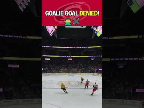 Goalie goes for the GOAL 👀