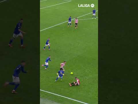 🪄 Le encanta hacer trucos. Magic Robert Navarro.