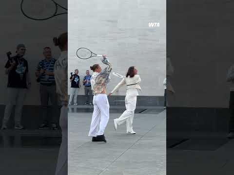 Swiatek & Anisimova tour the Museum of Islamic Art 🤩 #wta #tennis #doha #travel