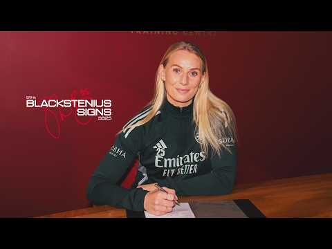 HERE TO STAY ❤️ | Stina Blackstenius surprises supporters to say she's signing a new contract!