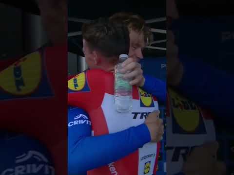 Mads Pedersen is ALWAYS happy to see a team-mate win ☺️🏆