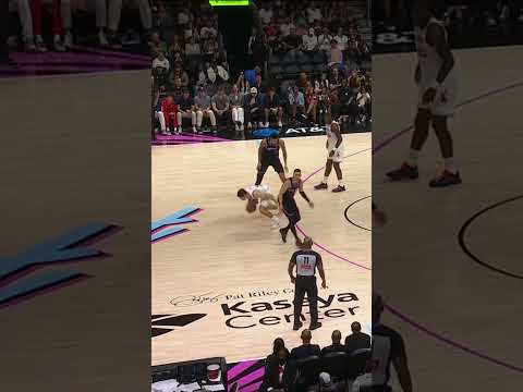 Reed dunks his cookies in milk 🍪 #rockets