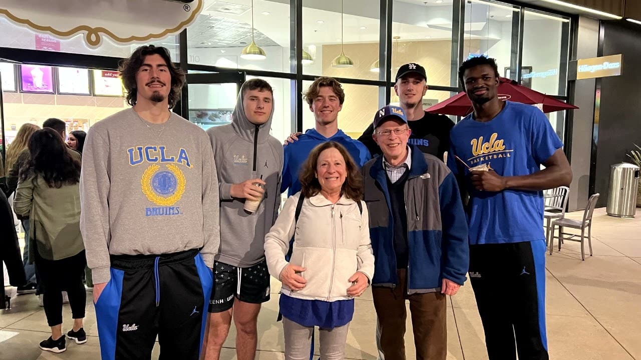 What's Bruin Show - UCLA 24/7's Connor Morrissette Talks #uclafootball