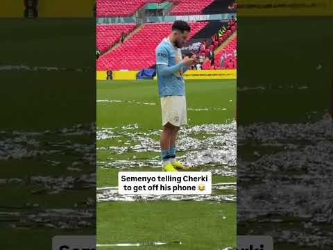 Semenyo wanted to celebrate with him 😂