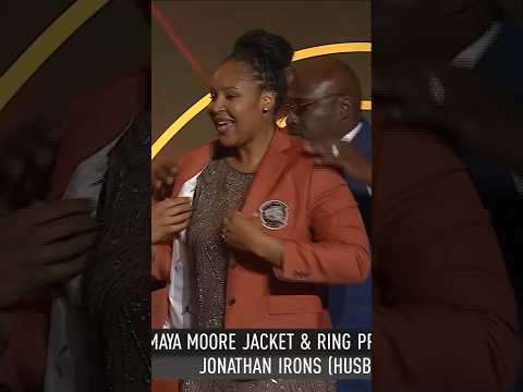 Maya Moore receives her HOF jacket!