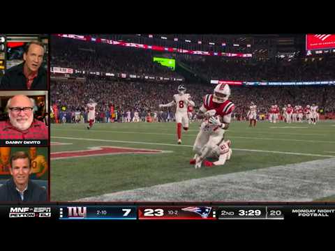 'WHAT A THROW BY DRAKE' 😮 Peyton Manning loves Maye's TD pass on Monday Night Football | ManningCast