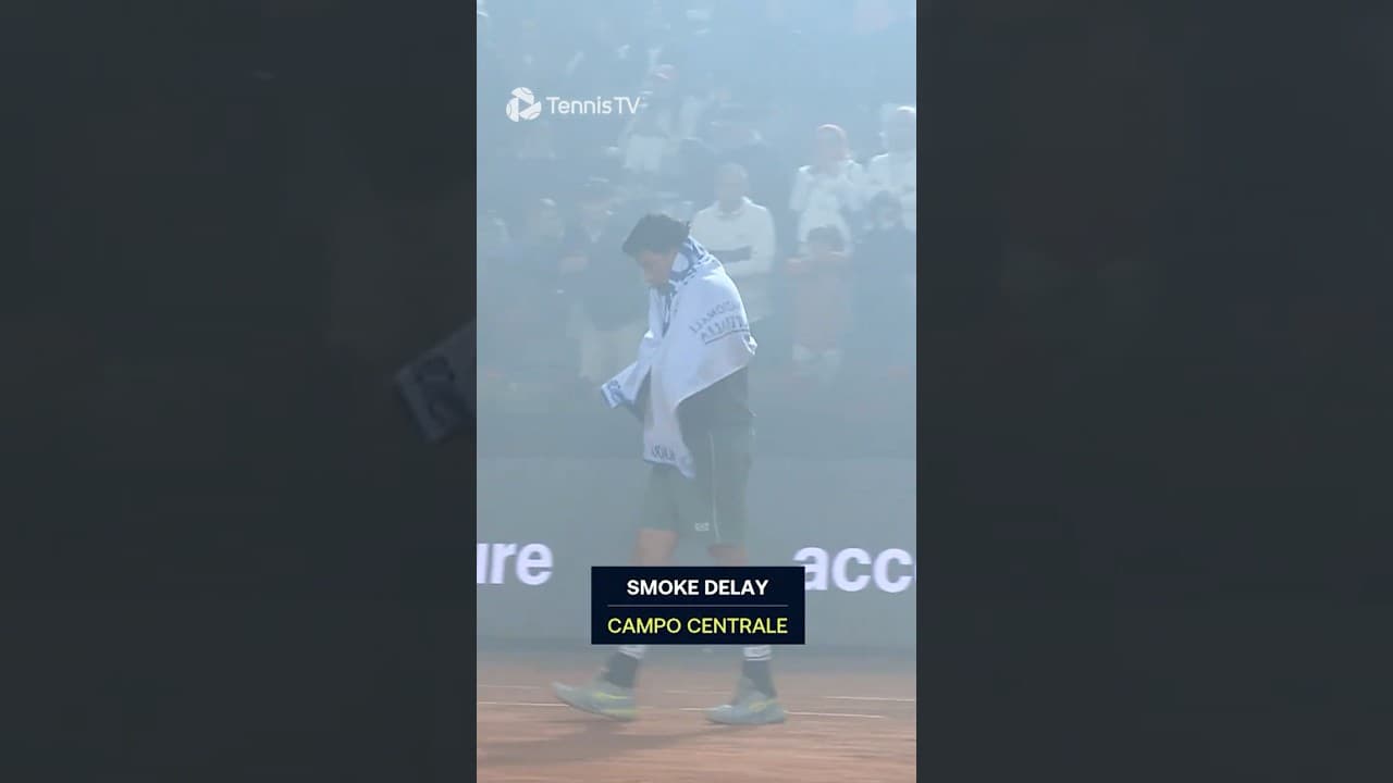 BIZARRE Scenes As Smoke From Football Delays Tennis Match 💨😳