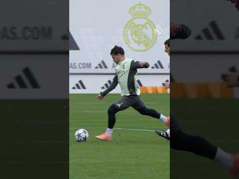 👊 Getting ready for the match against Olympiacos! #RMCity #RealMadrid