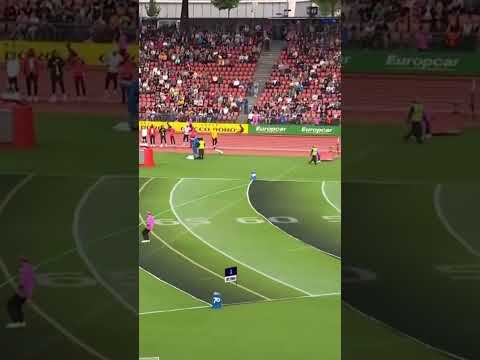 Valarie Allman wins women’s discus!