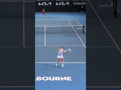 INCREDIBLE passing shot on the run! 🏃