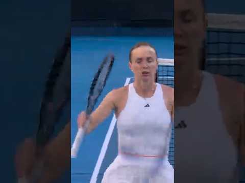 Svitolina's SMOOTH striking! 😎