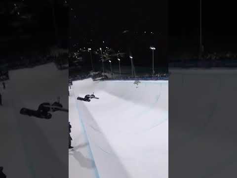 Kim-manding the half pipe 😤🏂