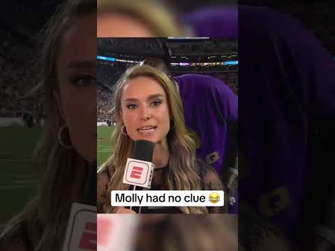 Still can’t believe Shaq did this live 🤣