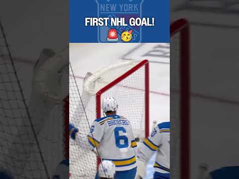 GRAB THAT PUCK! 🗣️