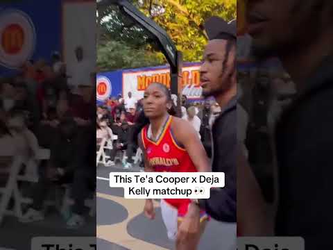 Te'a Cooper and Deja Kelly were going at it 😤 (via @wslam/TT)