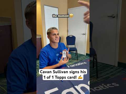 Cavan Sullivan signs his 1 of 1 @Topps debut card! #DOOP #MLS #soccer #tradingcards #collector