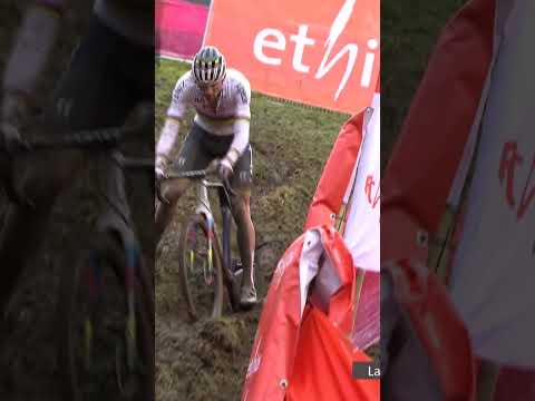 Only a few days until we see the Cyclo-cross World Champion back in action 👀🌈