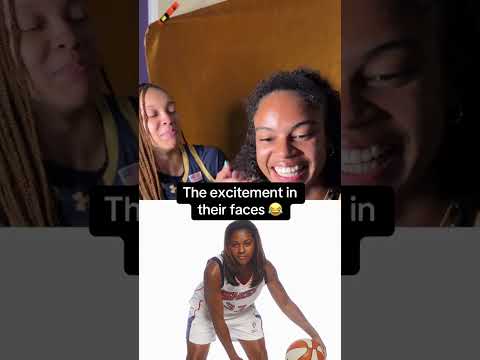 The moment Hannah Hidalgo and Cassandre Prosper saw an old pic of Niele Ivey 🥹❤️