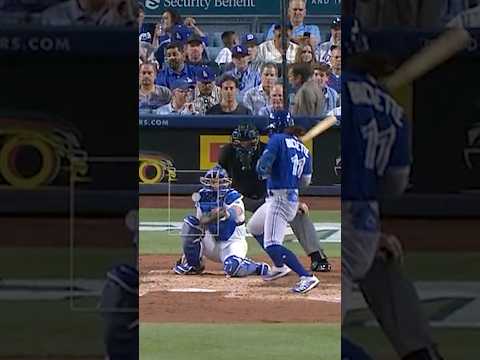 Bo Bichette’s first look at a Clayton Kershaw curveball. 😂