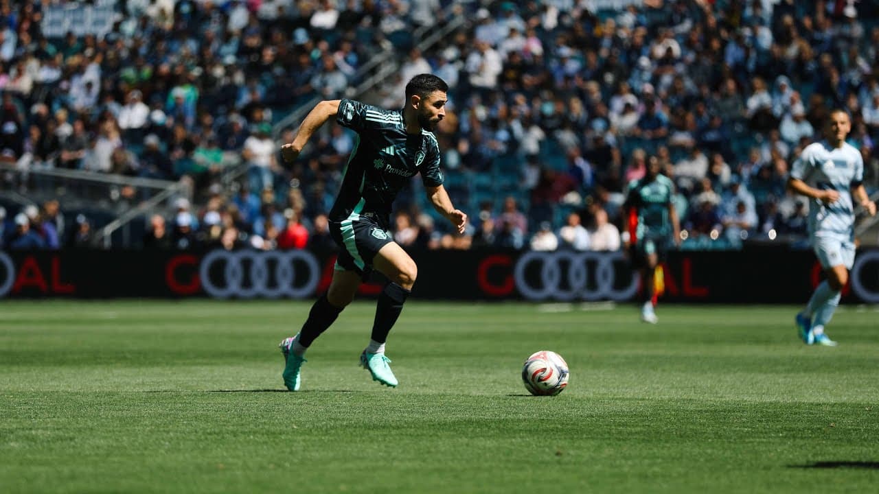 Interview: Alex Roldan on playing center back