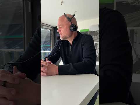 Tennis, Kaffee & Game of Thrones - Rouven Schröder im Fragengalopp 🎧