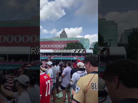 Scenes from Atlanta after an early goal in US v Australia 🦅