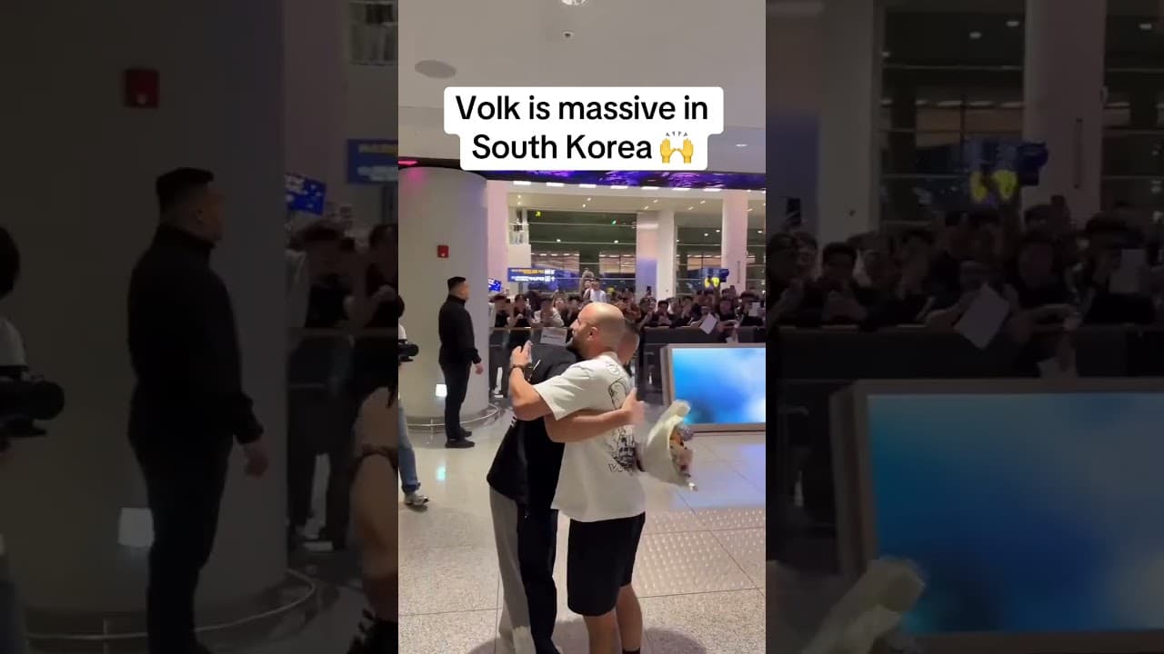A massive crowd pulled up for Volk & The Korean Zombie 🤝 (via @alexvolkanovski/TT)