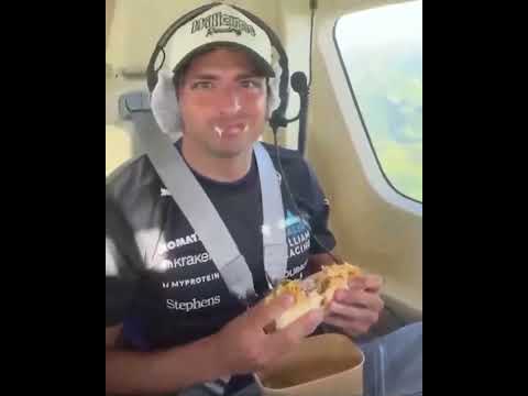 George Russell sharing some Carlando content to close out 2025 🤣 (via @georgerussell63/IG)