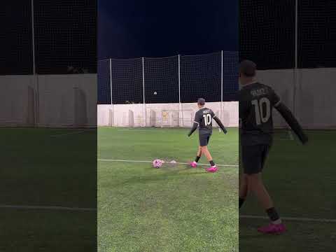 RIGHT foot or LEFT foot? 💡🧠❓