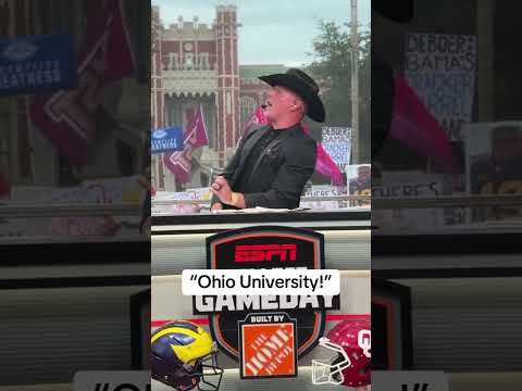 Pat McAfee got the Oklahoma crowd fired up at GameDay 😂