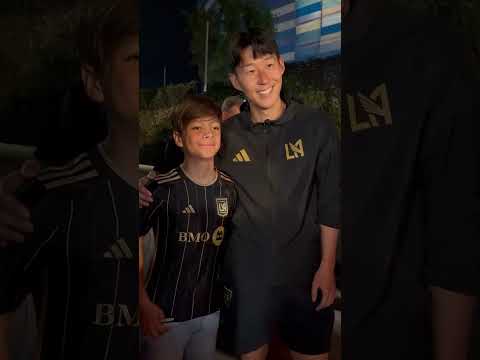 Son Heung-min's technique for eating tacos: 10/10 🌮❤️ (via @elremolkito/IG)