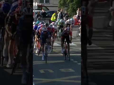 It’s three-in-a-row for Paul Magnier ☘️