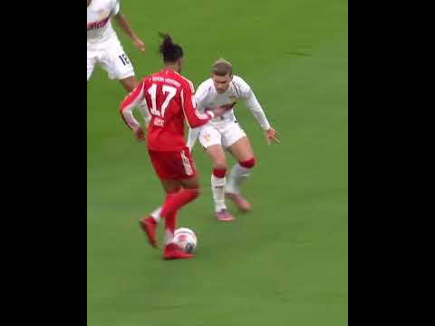 Konrad Laimer with a classy finish 👏