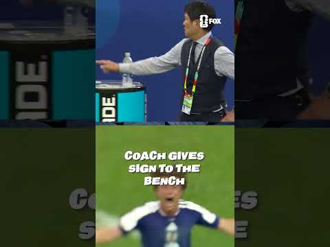 Elite communication from Japan manager Hajime Moriyasu to his players 🇯🇵