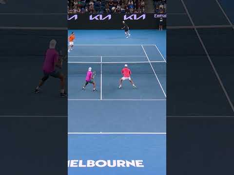 Nick Kyrgios LOVES a crowd! 🔥